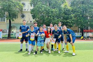 “足”够精彩！AG集团(中国区)官方网站集团“足”梦大龙街首届五人制男子公益足球赛
